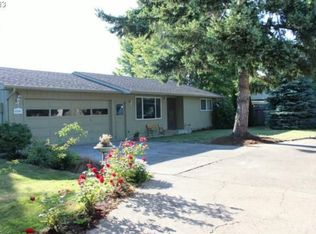 1115 Clinton Dr, Eugene, OR 97401