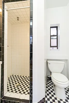 Rented by City Connections Realty | media 19