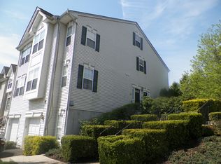 547 Coventry Dr, Nutley, NJ 07110