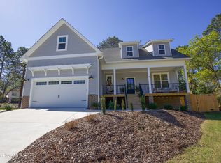 8 Raintree Ct, Pinehurst, NC 28374