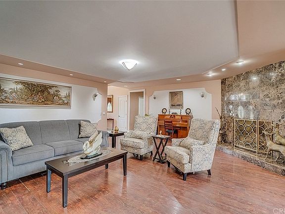 4th image of 8968 Gothic Ave