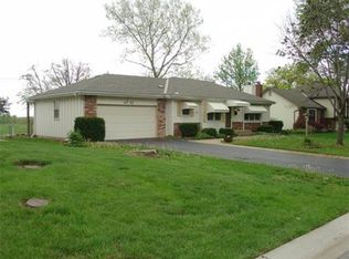4745 Bond St, Shawnee, KS 66203
