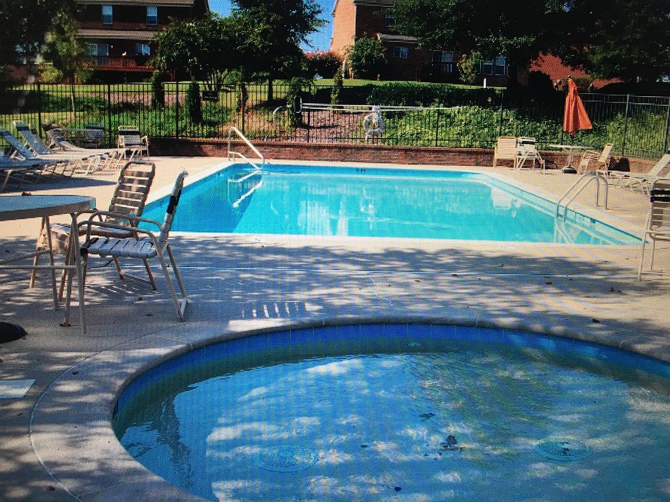 2nd image of 101 Haddaway Dr