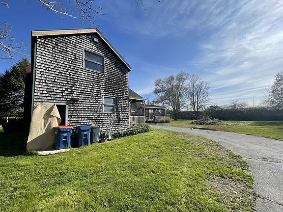 3rd image of 1406 Old Plainville Rd