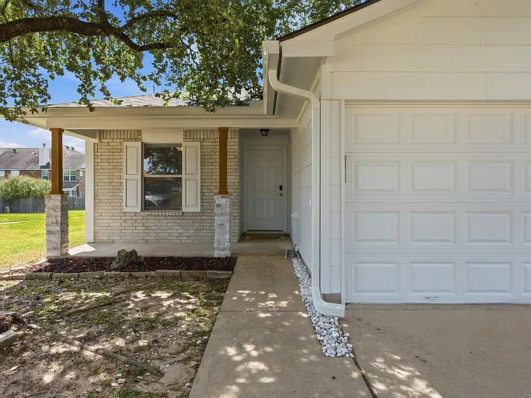 4330 Spring Garden Dr — Photo 11