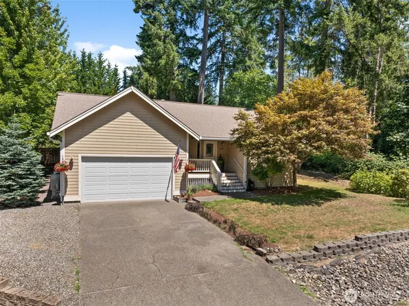 490 E Mountain View Drive, Allyn, WA 98524