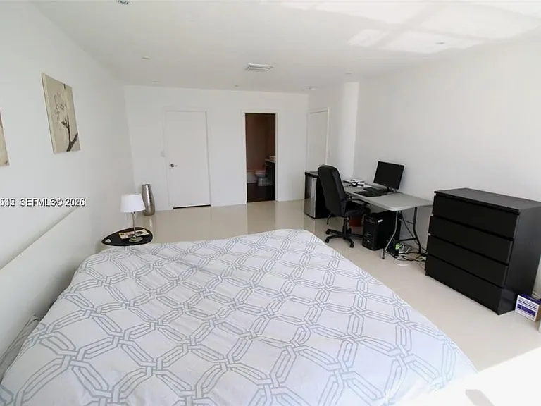 900 Bay Dr #1027 — Photo 12