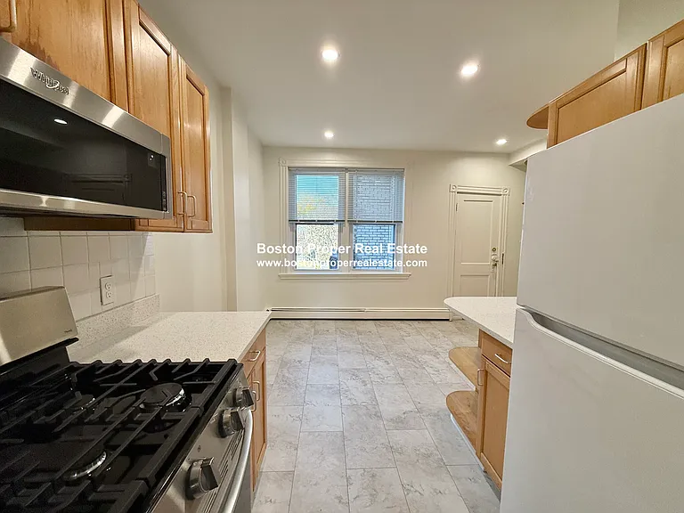 134 Pleasant St #2 — Photo 13