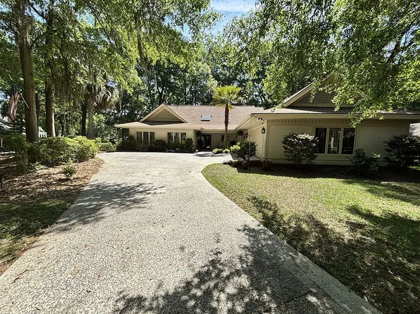 10 Oketee Ct, Hilton Head Island, SC 29926