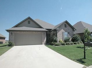 3040 Madison Ln, Chelsea, AL 35043