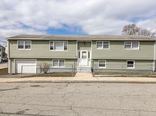 35 Nelson Ave, Lowell, MA 01852