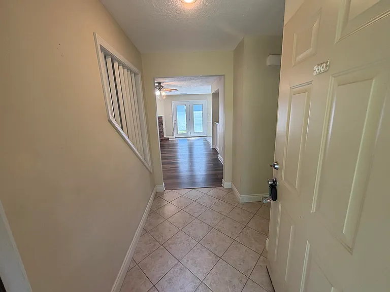 2032 Waterfront Dr N #D — Photo 3