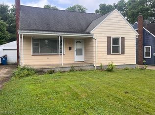 327 Sanderson Ave, Campbell, OH
