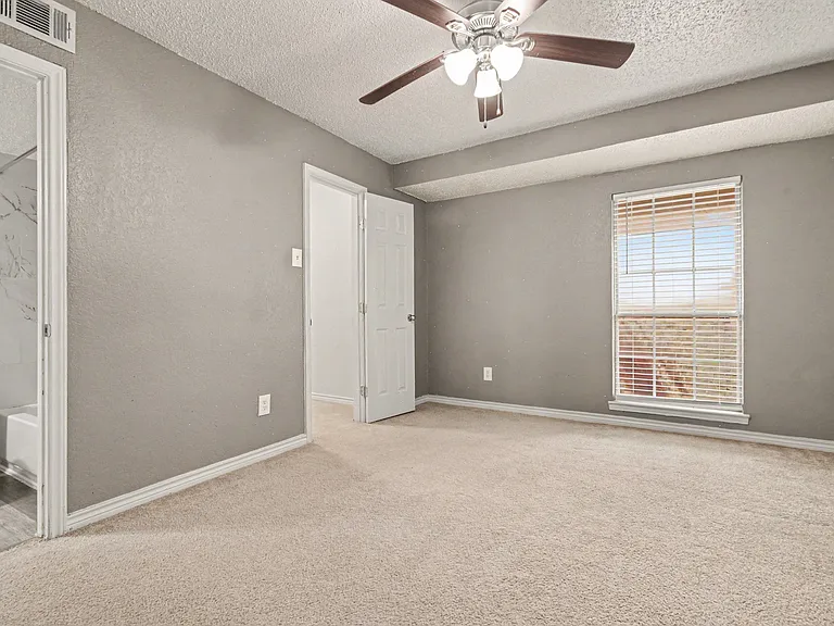 3645 W Northgate Dr #201 — Photo 13