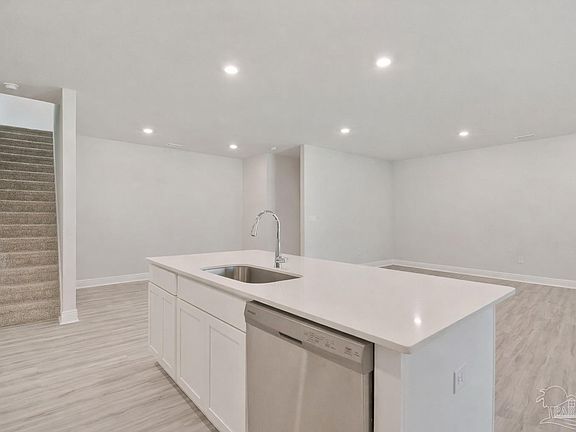 3rd image of 9797 Windyhill Rd