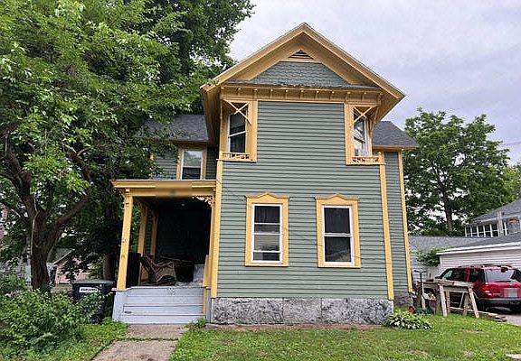 2nd image of 18 Madison St