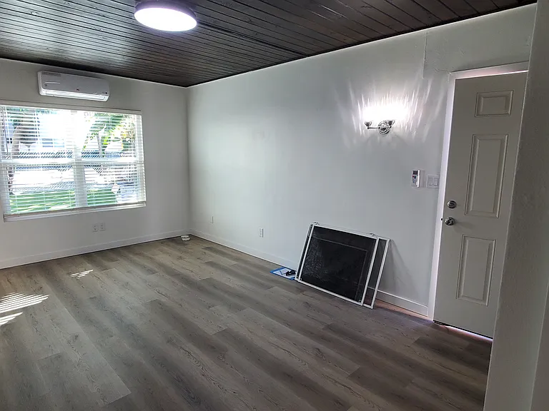 1428 E 8th St #1434 — Photo 2