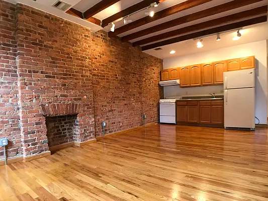 Rented by Southfacing Realty, LLC | media 6