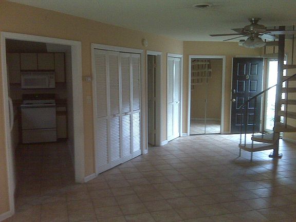 3rd image of 600 65th Ave N #9