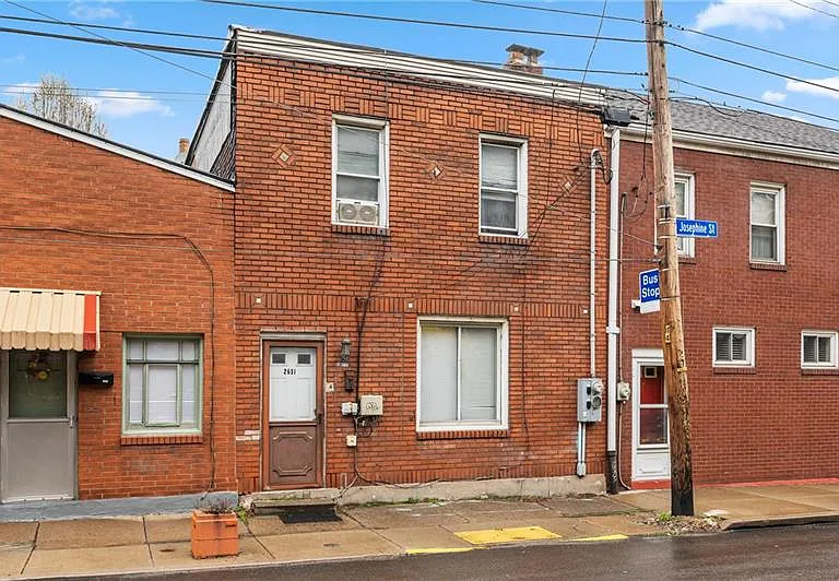 2631 Josephine St — Photo 2