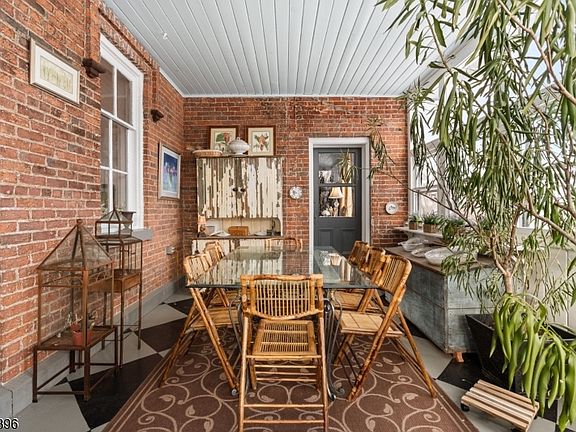 3rd image of 20 Belvidere Ave