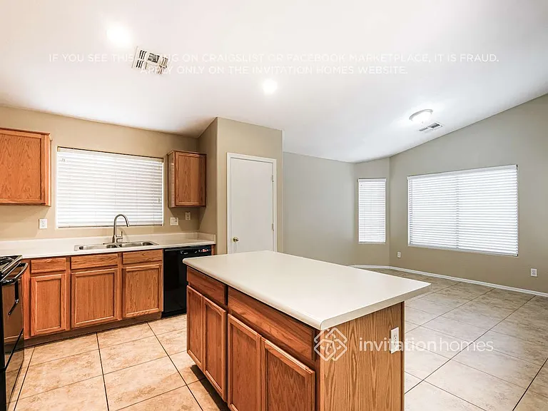 9129 W Mackenzie Dr — Photo 9