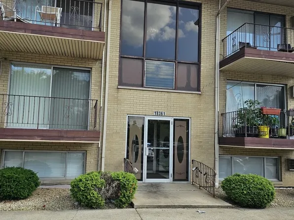 18361 Glen Oak Ave APT 1B, Lansing, IL 60438
