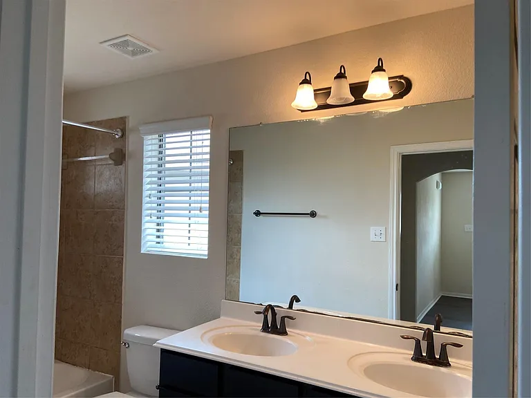16003 Thornbill Ln — Photo 18