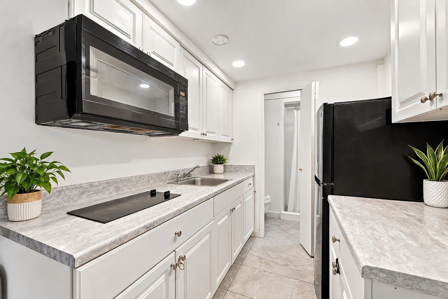 1 bed, 1.0 bath, 324 sqft, $1,400 — Photo 4