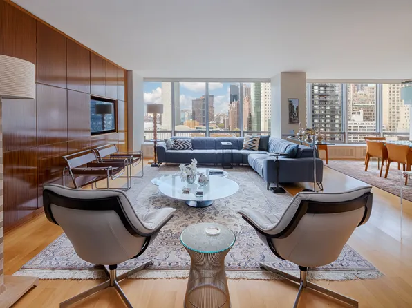 860 United Nations Plaza image 1 of 16