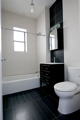 Rented by Owner | media 9