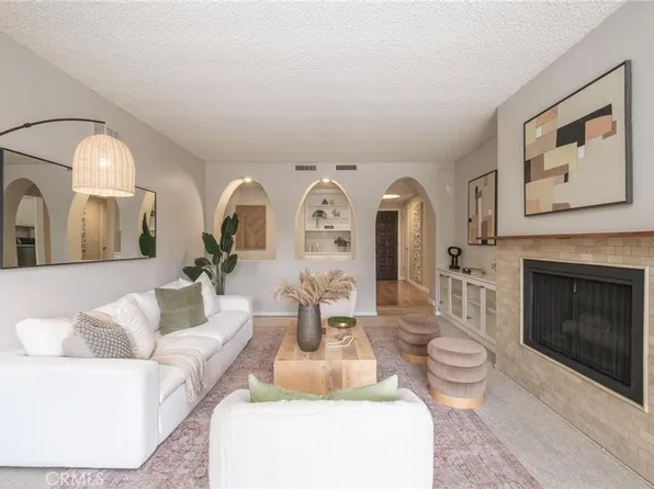 1950 S Beverly Glen Blvd APT 101, Los Angeles, CA 90025