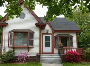 155 Paine Ave, Cranston, RI 02910