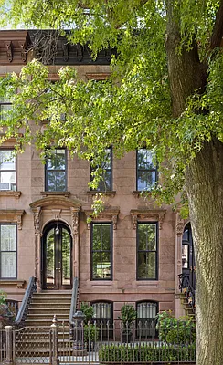 Sold by Compass | media 32