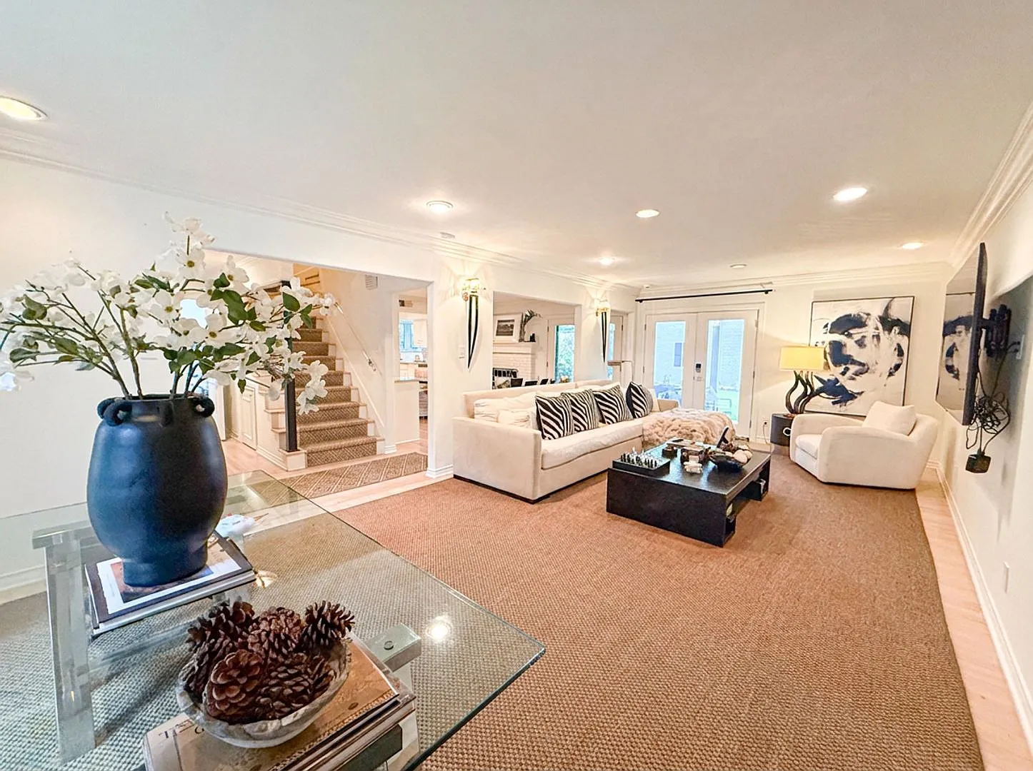 Beautiful University Park home with guest house! — Photo 3