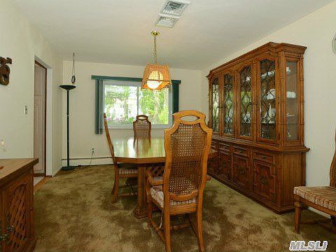 5th image of 137 Boxwood Dr