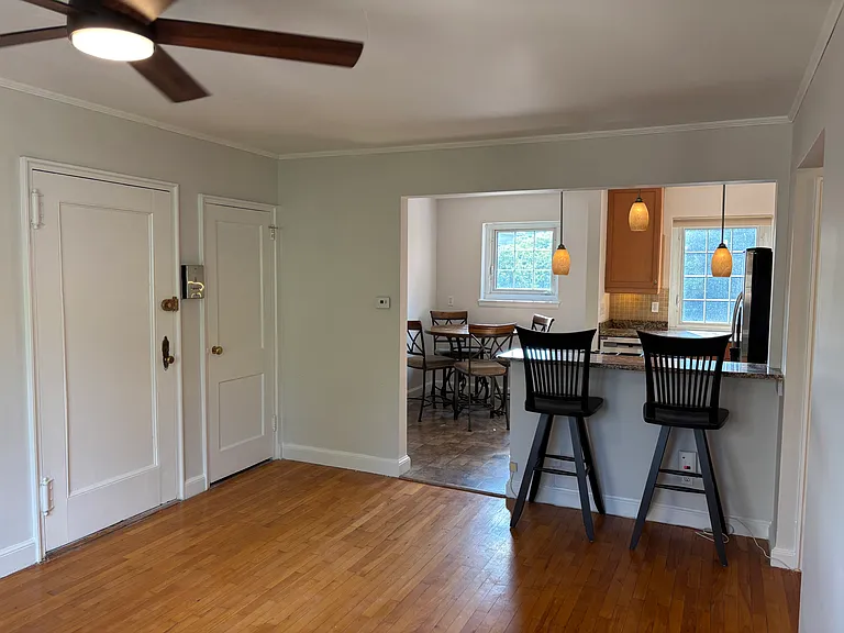 20 Saint Paul St #8 — Photo 4