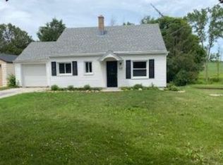 647 Randolph St, Mishicot, WI 54228