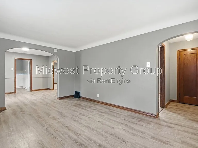 249 S Hartnett Ave — Photo 17
