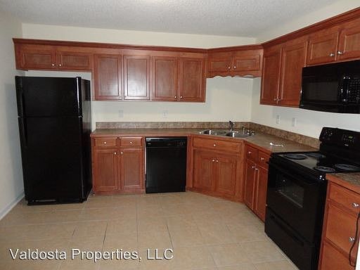 2nd image of 211 Gard St #A