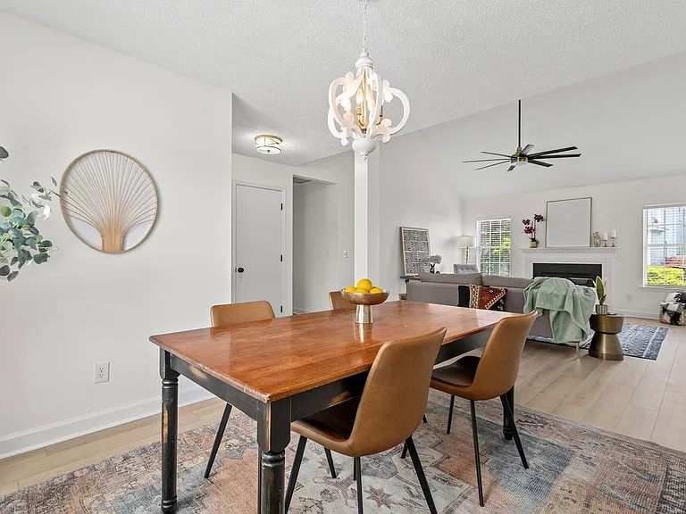 137 Sea Cotton Cir — Photo 31
