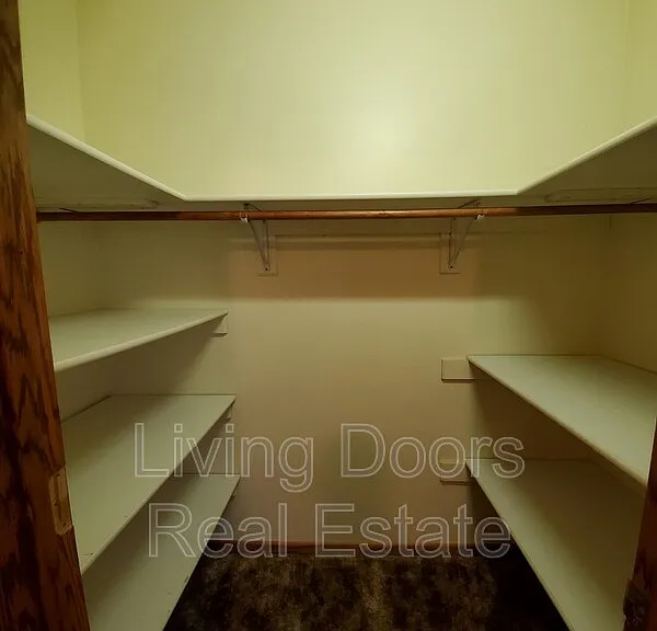 15 Jackson Ave #3 — Photo 10