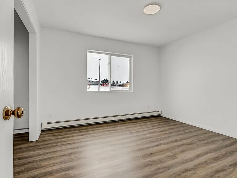 702 Nicc Apt Dr — Photo 17