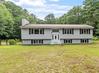 109 Main St, Raymond, NH 03077