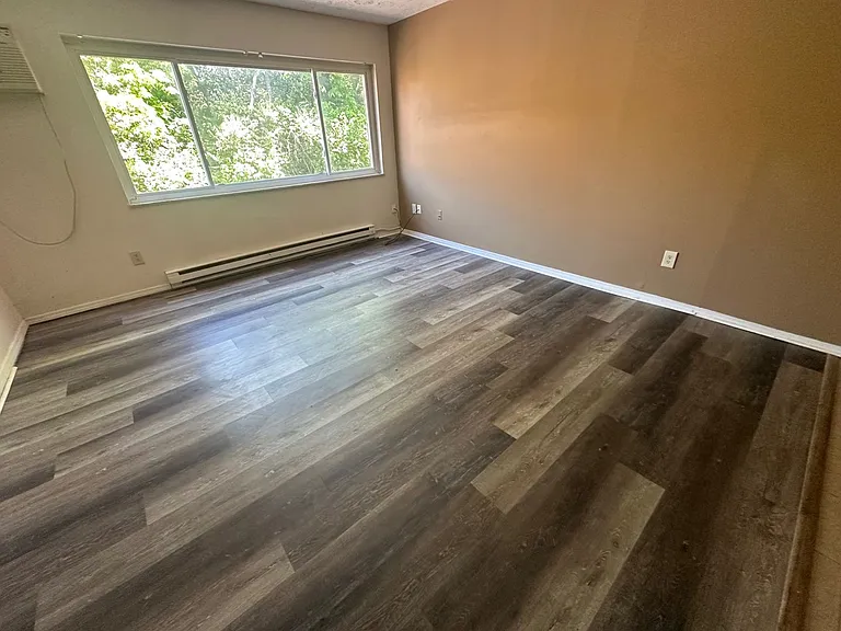 2570-2572 Sarvis Ct — Photo 2