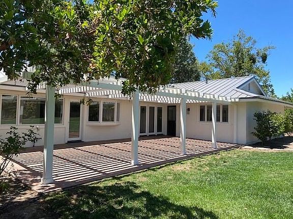 5th image of 3075 Samantha Dr