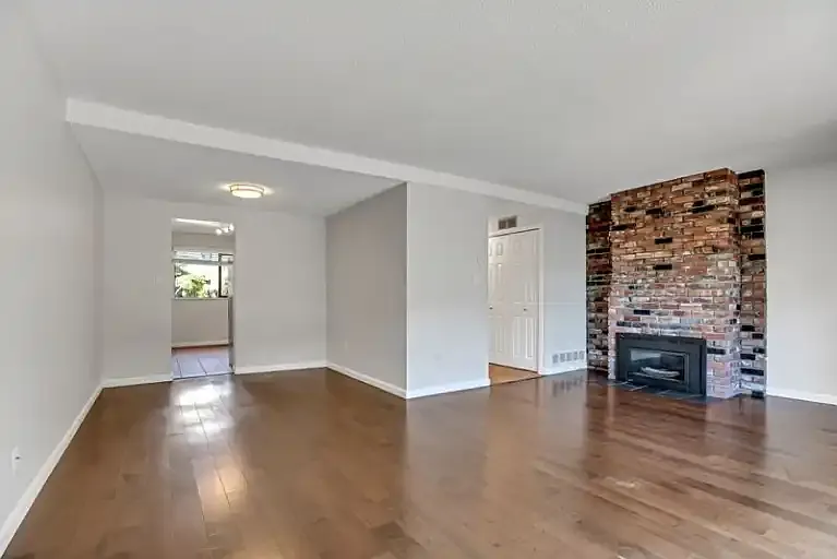 3 bed, 3.0 bath, 1433 sqft, $3,100 — Photo 4