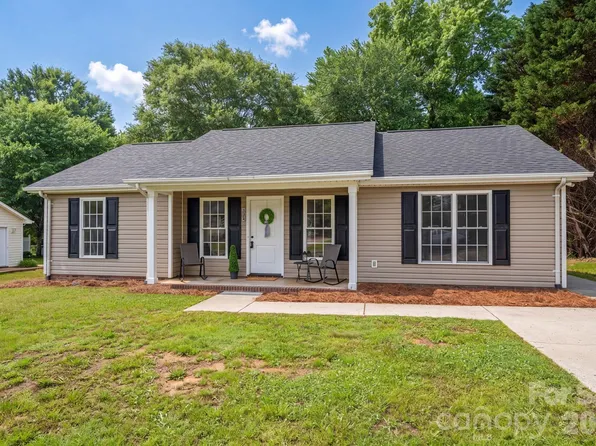 304 Springhill Ln, Maiden, NC 28650