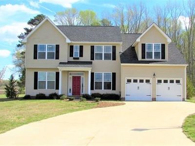 105 Woodlake Ct, South Mills, NC, 27976
