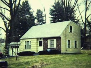 105 Lisbon Dr, Fairfield, CT 06432